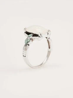 Vintage White Opal Ancient Silver Ring -Zolucky Sales Store 09a49faef5c567778e2eb4c4017f8373