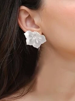 Elegant Handmade 3D PU Leather Imitation Pearl Flower Earrings -Zolucky Sales Store 0fb01d5472a822a56d6b3207a200d598