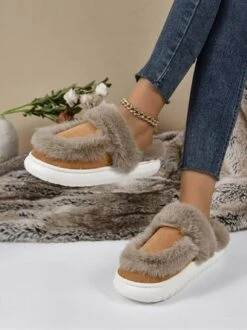 Color Block Casual Faux Fur Paneled Toe-covered Slippers 21 Color Block Casual Faux Fur Paneled Toe-covered Slippers -Zolucky Sales Store 1cdf908c68984e698a53e339f9b2e4b8 1698916468918