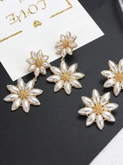 Elegant Imitation Pearl Daisy Vacation Dangle Earrings -Zolucky Sales Store 22028301e15a4d0686e452bb4368795f 1703758288388