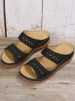 Retro Style Hollow Out Circular Embroidery Foot Casual Slippers -Zolucky Sales Store 23c36ccbe1b21a7ab9ffd15c651dfb5f