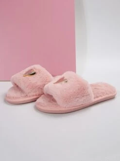 Casual Metallic Heart-shaped Fluffy Slippers -Zolucky Sales Store 2c4f31b54670d1ab449afd20973580a8