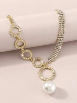 Elegant Imitation Pearl Circle Rhinestone Pendant Necklace -Zolucky Sales Store 3005dd600d26f67290b354907d6d2d5d