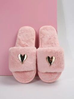 Casual Metallic Heart-shaped Fluffy Slippers -Zolucky Sales Store 32e9562b968d2d55f2b2e594a449cebd