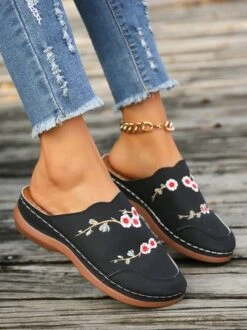 Leather Casual House Slippers -Zolucky Sales Store 35abe76cab57ef970df4fcad50c6a148