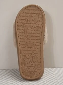 Casual Metallic Heart-shaped Fluffy Slippers -Zolucky Sales Store 36434bc96e652345022326820c940284