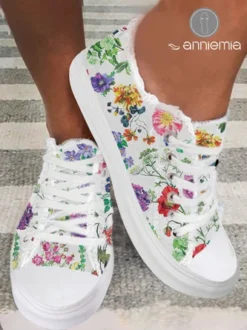 Soft And Comfortable Floral Lace-up Canvas Shoes