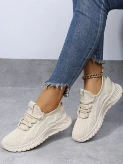 Women Minimalist Slip On Flyknit Sneakers