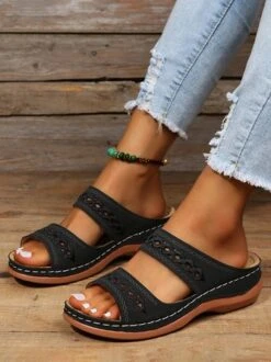 Retro Style Hollow Out Circular Embroidery Foot Casual Slippers -Zolucky Sales Store 522eccbb1750919ea4430c2e410abd7e