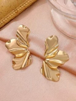 Elegant Golden Irregular Petal Earrings -Zolucky Sales Store 5cdb39b4d9ec4a65aefad5bf59e823ff 1698904153646