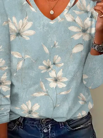 Plus Size Floral V Neck Casual T-Shirt 3 Plus Size Floral V Neck Casual T-Shirt - Image 3