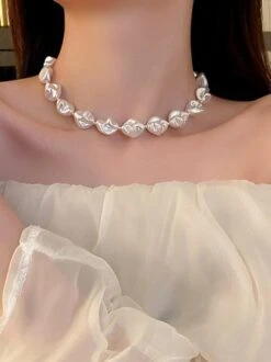 Elegant Irregular Baroque Imitation Pearl Choker Necklace