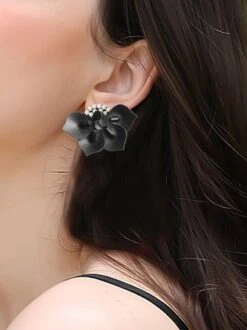 Elegant Handmade 3D PU Leather Imitation Pearl Flower Earrings -Zolucky Sales Store 7c765885fde67bf29caec5196e1322a3
