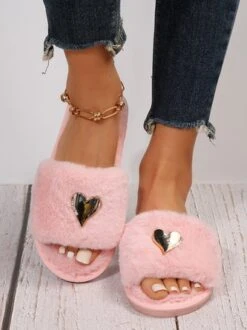 Casual Metallic Heart-shaped Fluffy Slippers -Zolucky Sales Store 7cce94b75d00df5cd8fabfe67bdda5e7
