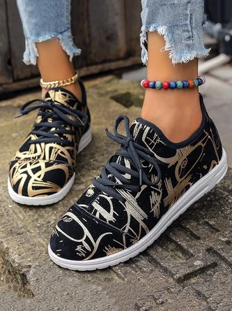 Abstract Lines Casual Slip On Sneakers 2 Abstract Lines Casual Slip On Sneakers - Image 2