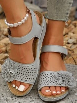 Retro Casual Three-dimensional Flower Hollow Breathable Wedge Sandals -Zolucky Sales Store 9e2dee7bd5edc0d832634b21abafd26e