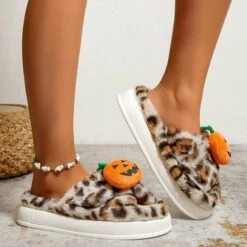 Casual Halloween Faux Fur Fluffy Slippers -Zolucky Sales Store O1CN01hahWgd2AzXv2MUkcP 2211879828274 0 cib 1695034605982