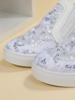 Sequins Floral Embroidered Lace Paneled Slip-On Wedge Shoes -Zolucky Sales Store b4d49552ee7f4f05ecf36d2f7e4196c7
