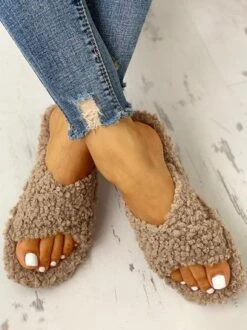Plain Casual Autumn Fluffy Slippers 11 Plain Casual Autumn Fluffy Slippers -Zolucky Sales Store b6a8fb48c9c3f58f1811796b6d41823b