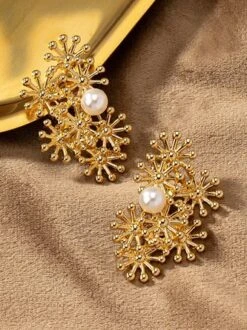 Christmas Snowflake Hollow Out Imitation Pearl Earrings -Zolucky Sales Store bc19c2c844ef061008a1ce24ac763ecd