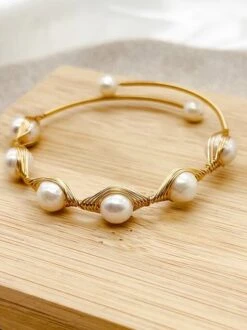 Elegant Freshwater Pearl 14k Gold Filled Wire Wound Adjustable Bracelet -Zolucky Sales Store be94176e128711f4df5480bf24517e48