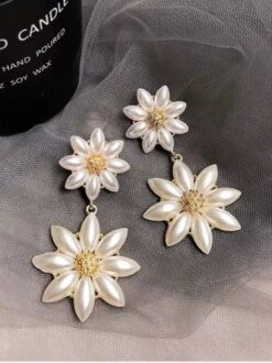 Elegant Imitation Pearl Daisy Vacation Dangle Earrings -Zolucky Sales Store c3ee82232db84883bc30e264e6c2b4af 1703758288294