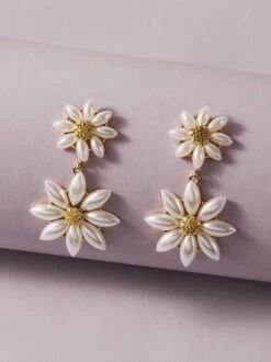 Elegant Imitation Pearl Daisy Vacation Dangle Earrings -Zolucky Sales Store c4cf6aa2e7edf510c7699e8ce2ebdf08