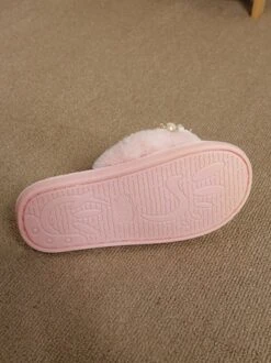 Elegant Applique Imitation Pearls Fluffy Flip-Flops Slippers 25 Elegant Applique Imitation Pearls Fluffy Flip-Flops Slippers -Zolucky Sales Store ef572fd15e42a58410d9d9c39616fe9b