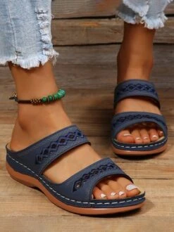 Retro Style Hollow Out Circular Embroidery Foot Casual Slippers -Zolucky Sales Store f15f64c60dd85d98db934be3cf95adfc