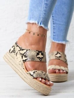 Beach Vacation Straw Wedges Sandals -Zolucky Sales Store f212821689abe303487c9e6de8ac79c9