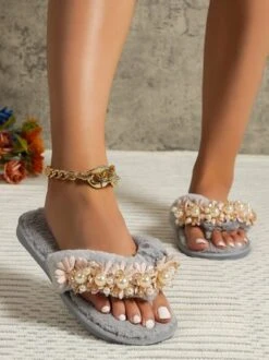 Elegant Applique Imitation Pearls Fluffy Flip-Flops Slippers 28 Elegant Applique Imitation Pearls Fluffy Flip-Flops Slippers -Zolucky Sales Store f6fc64c932569f4f8609b83d38951ccb
